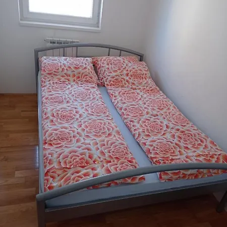 Apartman Brezo *
